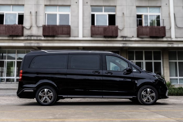 Mercedes-Benz Venucia O-Hang: A Premium Customization of the Mercedes-Benz Vito.