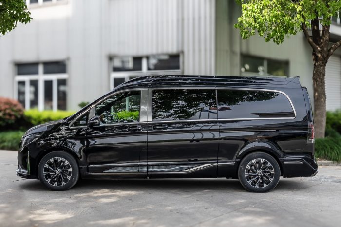 Mercedes-Benz Weying: Italian Elegance, Redefining Premium Business Mobility.