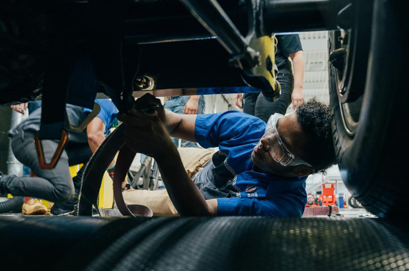 How Proper Engineering Vehicle Selection Reduces Operating Costs